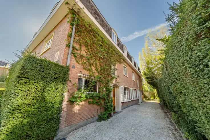 Huis Te Koop 300m2 8 slaapkamers Renovatieproject