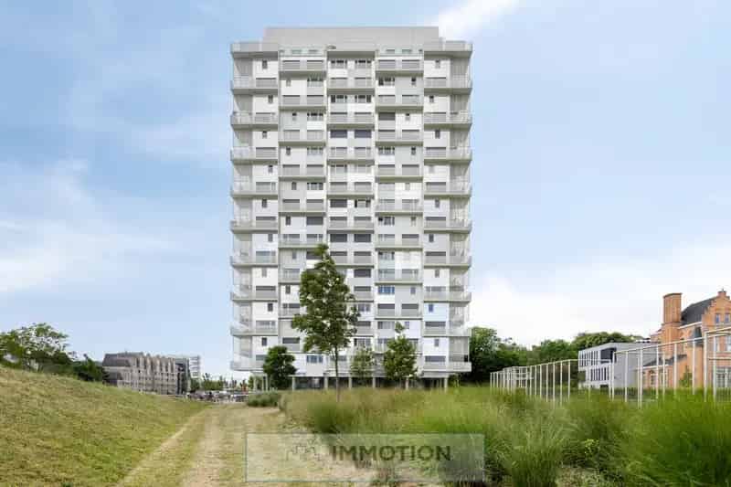Appartement te koop Kortrijk: Luxe appartement met Leie-zicht