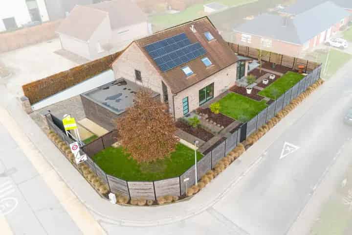 Huis te Koop in Lierde - Ruime en Lichtrijke Open Bebouwing