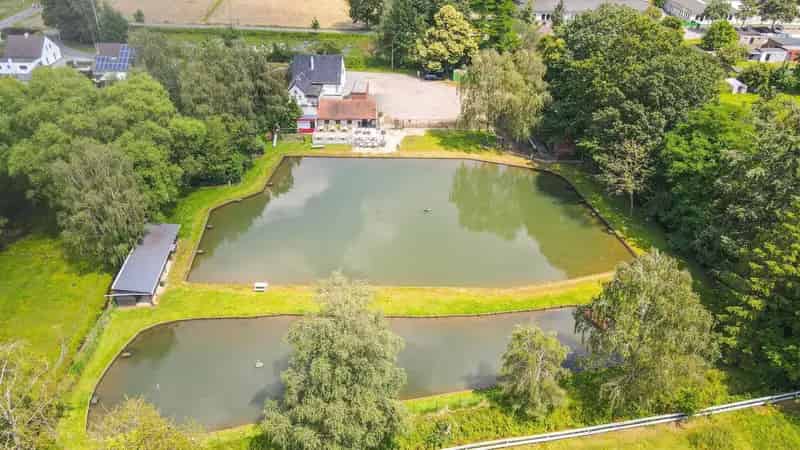 Idyllische Woning met Visvijvers en Kantine
