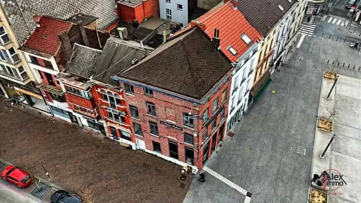 Huis Te Koop Charleroi 3 Appartementen Commercieel Pand