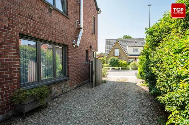 Huis te koop HOB 3 slaapkamers grote tuin
