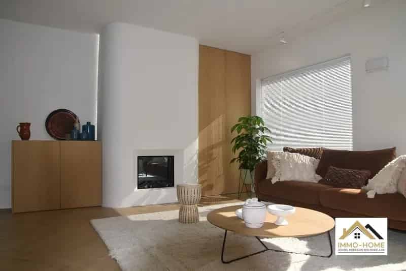 Stijlvolle Moderne Woning met Smart Home Zwijnaarde