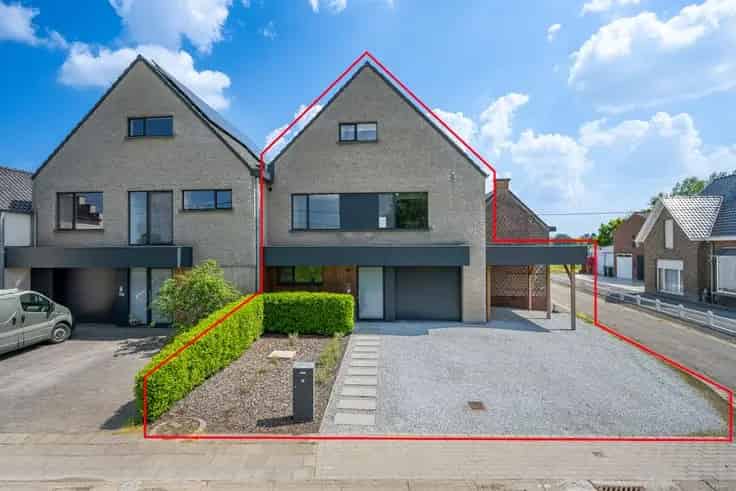 Huis Te Koop Bavegem: 5 Slaapkamers, Energiezuinig, Instapklaar