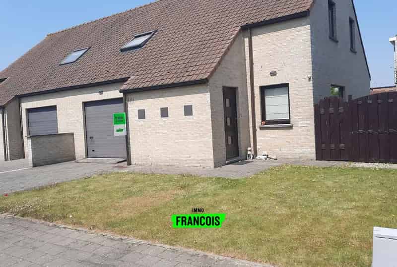 Huis te koop Poperinge: 4 slaapkamers, garage en tuin
