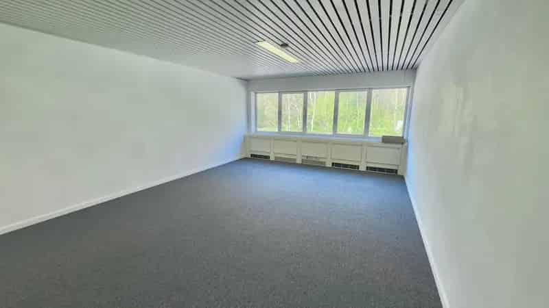 Lichtrijk Kantoor 33m² te Huur - Ideaal voor Starters