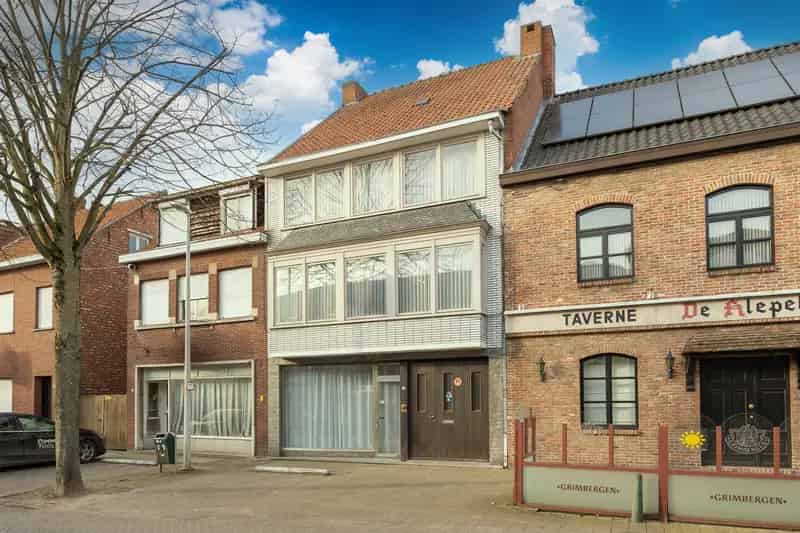 Huis te huur Beerse: 3 slaapkamers, handelshuis, tuin, garage