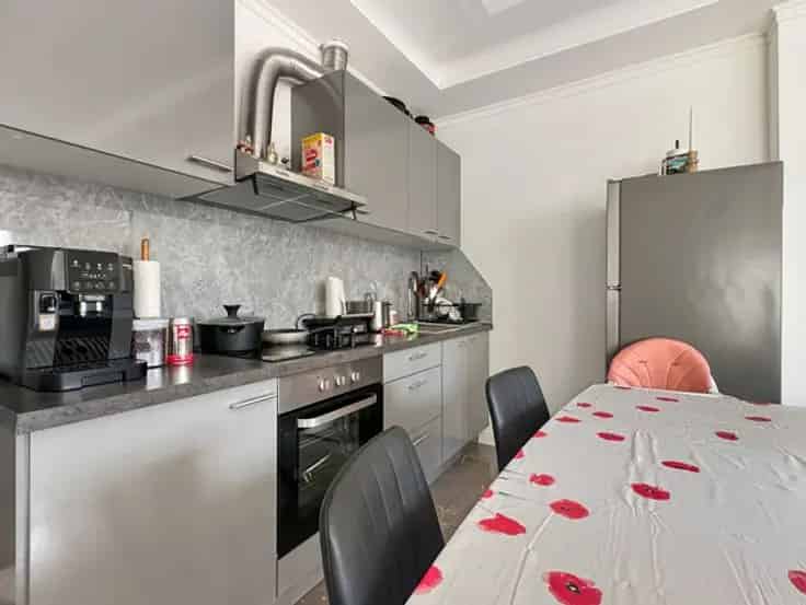 Appartement te Koop Laken 2 Slaapkamers Terras