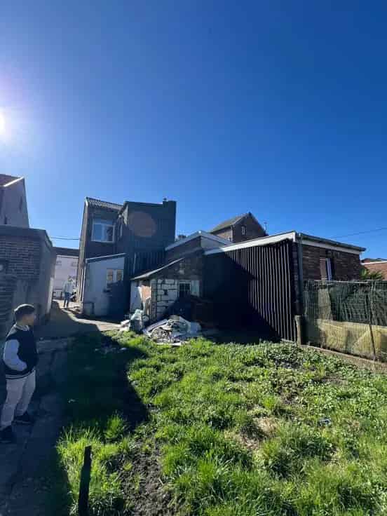 Huis Te Koop Nabij Voorzieningen Gerenoveerd Dak