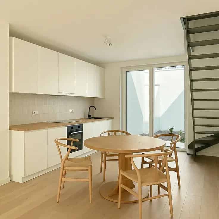 Huis Te Koop: Instapklare woning gerenoveerd