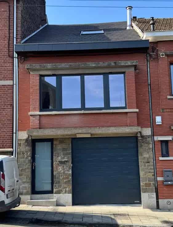 Huis te Koop: 177m², 2 slaapkamers, tuin, garage