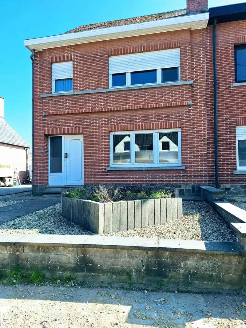 Huis te koop Strijtem Roosdaal 3 gevel
