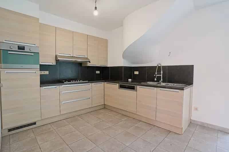 Gezinswoning te huur Huivelde 3 slaapkamers recent gerenoveerd
