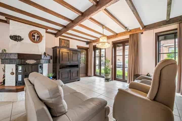 Huis te koop Sint Kruis Ruime woning 632m²