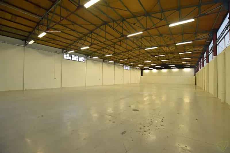 Magazijn te huur Waarschoot 900m²