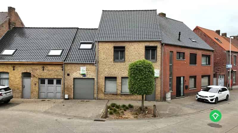 Huis te Koop: Instapklare gezinswoning 4 slaapkamers Koekelare