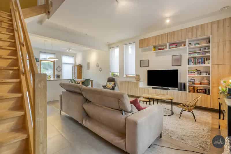 Moderne Halfopen Woning te Koop EPC A