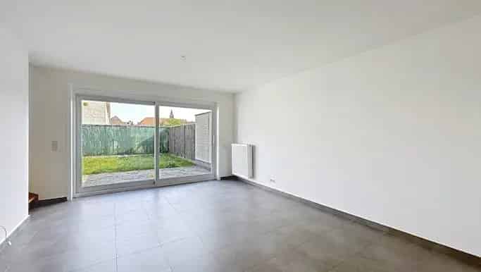 Rijwoning te huur Moerkerke 3 slaapkamers tuin terras