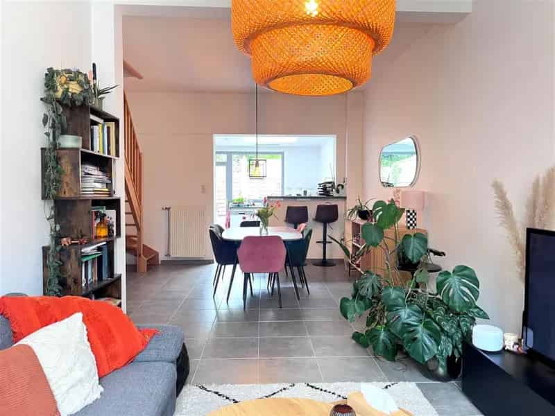 Huis te koop: 3 slaapkamers, gerenoveerde badkamer, tuin