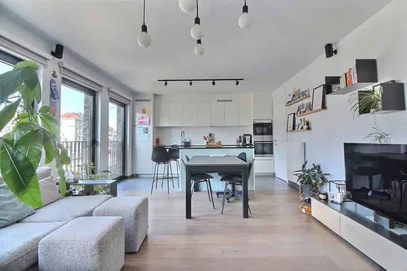 Appartement te huur Brussel 2 slaapkamers groot terras