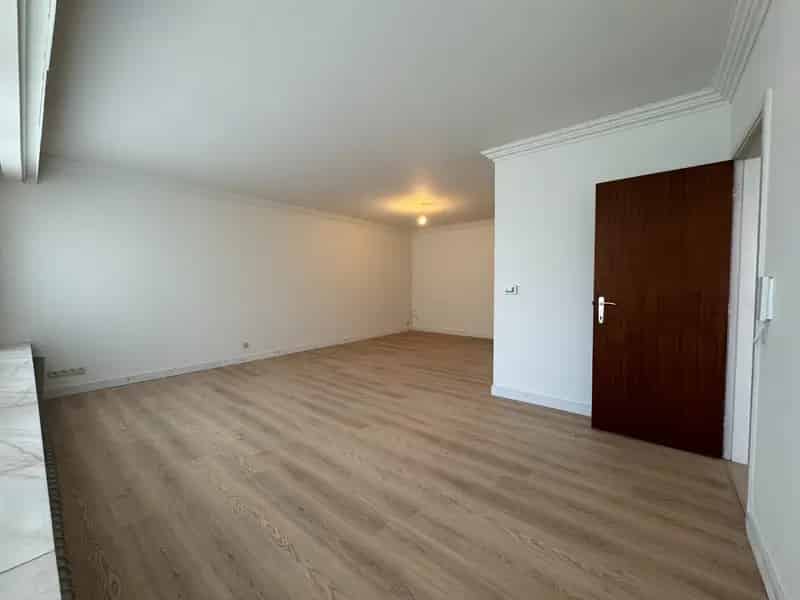 Gerenoveerd 2 Slaapkamer Appartement Turnhout Centrum Garage