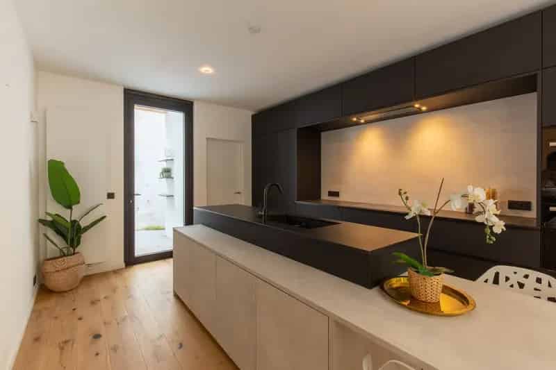 Rustig gelegen woning met stadstuin en 5 slaapkamers