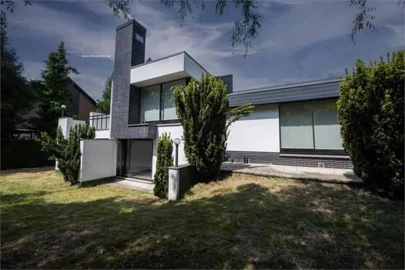 Designvilla te Wetteren: Ruimte, Licht en Comfort