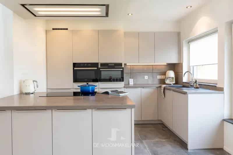 Gerenoveerde Bel-Etage 4 Slaapkamers 2 Badkamers EPC A