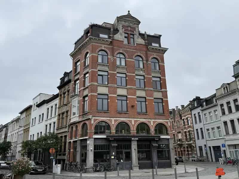 Te Huur: Unieke Loft Antwerpen Zuid Bolivarplaats