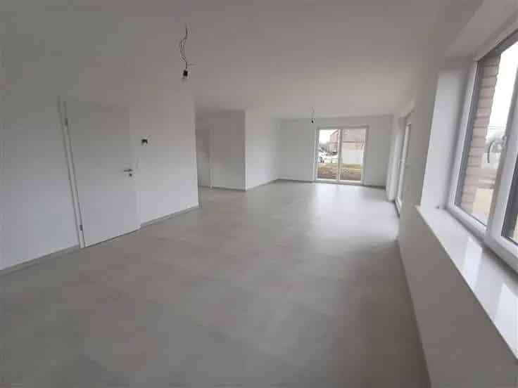 Moderne 3 Slaapkamers Huis Te Koop