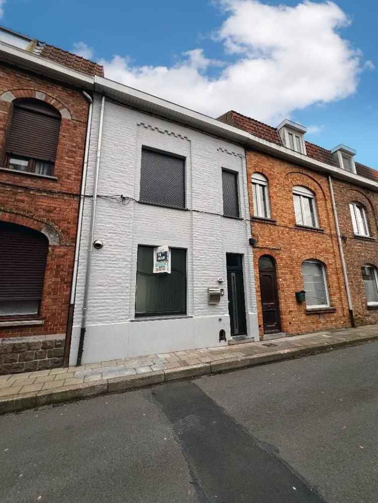 Instapklare woning met 3 slaapkamers garage en zonnig terras