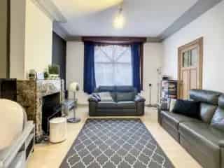 Huis 5 slaapkamers Molenbeek tuin 450m²