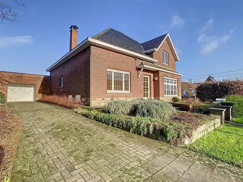 Ruime woning 3 slaapkamers tuin 8a 35ca