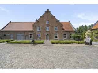 Fermette te koop Mannekensvere - Prachtige hoeve met veel potentieel