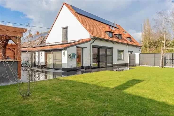 Instapklare Villa Te Koop: Luxe Fermette met Tuin en Jacuzzi