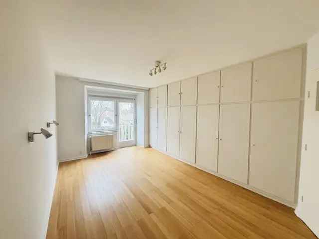 Ruime gezinswoning 230m² 5 slaapkamers tuin garage