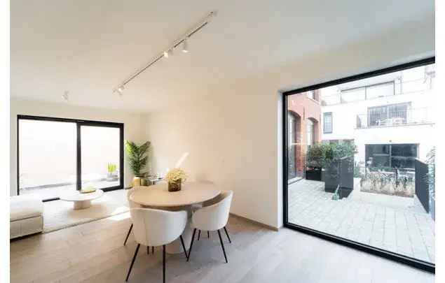 Huur 2 slaapkamer appartement van 87 m² in Antwerp