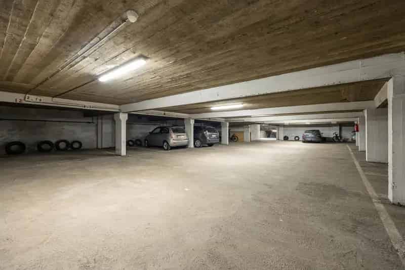 Garage te Koop Borgerhout 60 Parkeerplaatsen