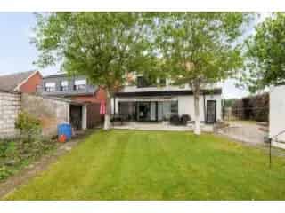Huis te koop Duffel 5 slaapkamers ruime tuin