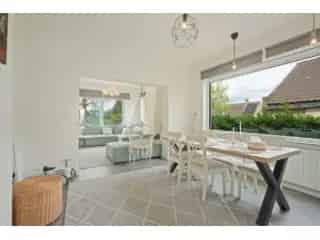 Huis te koop Meise Zuidgerichte tuin Grote garage