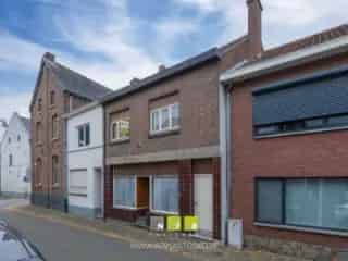 Huis te koop Dilsen Stokkem 3 slaapkamers te renoveren