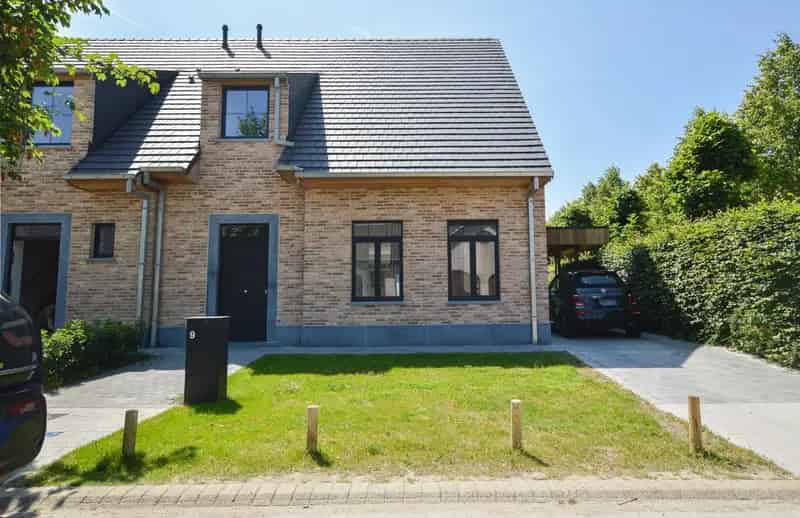 Nieuwbouw woning te huur Roksem 3 slaapkamers tuin carport