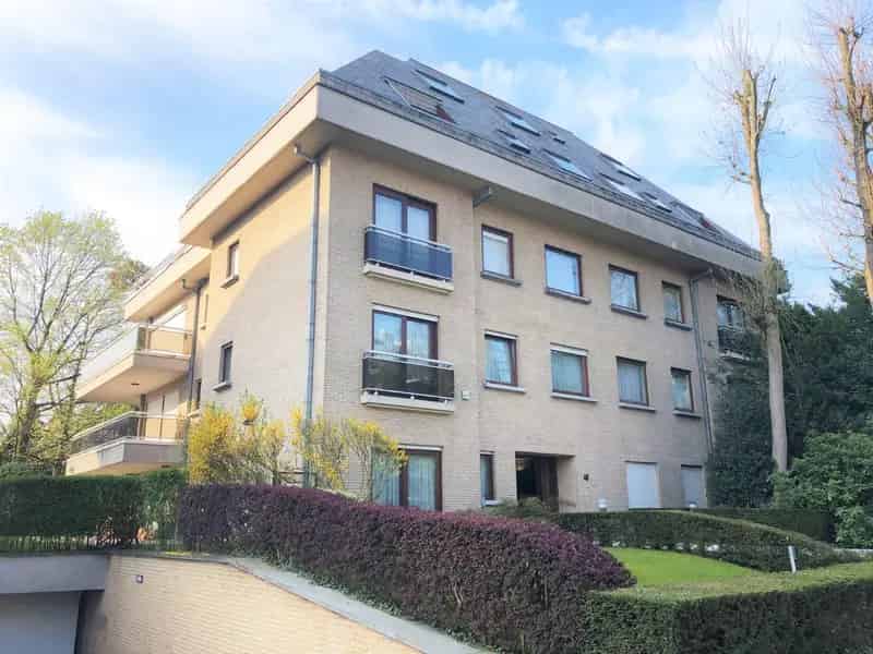 Appartement te Ukkel 160m2 - 3 slaapkamers - Garage - Zoniënwoud