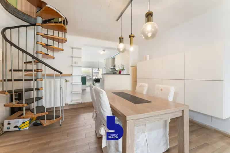 Gezinswoning te koop 3 slaapkamers tuin moderne voorzieningen