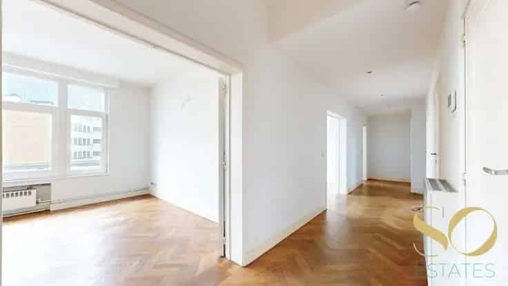 Appartement Te Koop Naamsepoort 2 slaapkamers Garage