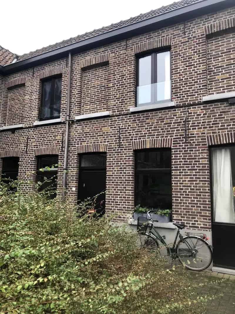 Huis te koop Gent: Instapklare stadswoning in groen woonerf