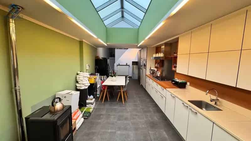 Huis te koop Geraardsbergen: Moderne woning met handelspand en zonnepanelen