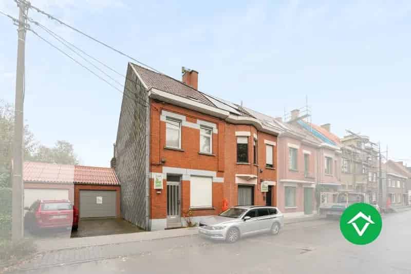 Ruime woning 2 slaapkamers garage tuin Roeselare