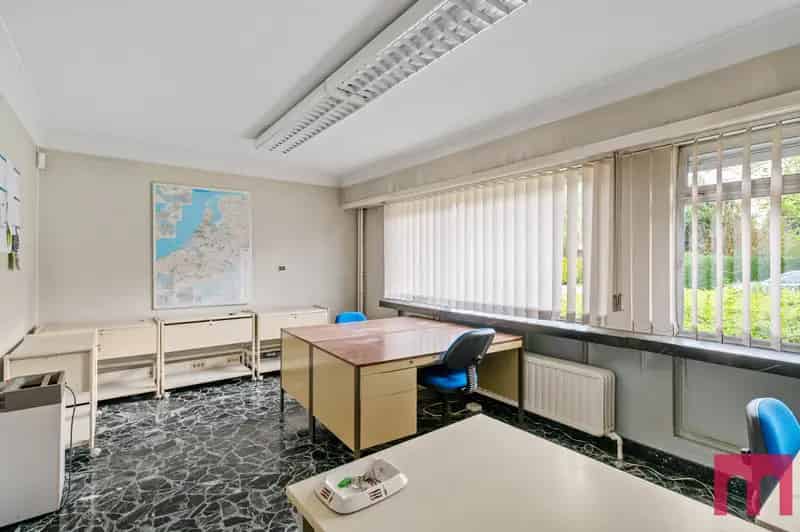 Huis te huur Turnhout: Ruime woning met kantoor en praktijk