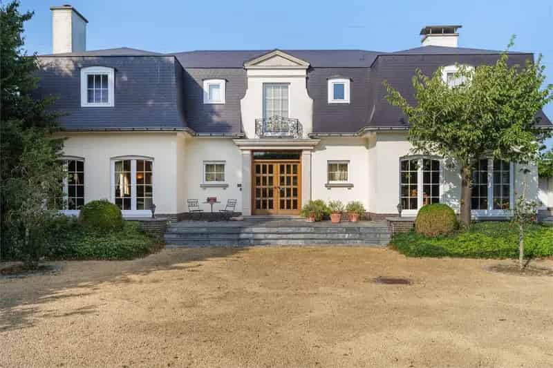 Franse Villa te Koop Wortegem Petegem Zwembad 9630m2